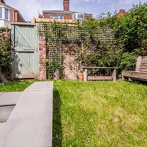 Pass The Keys Characterful 4 Bed In Central Exeter